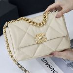 シャネル コピー CHANEL 19 フラップバッグ AS1160 AS1161 ベージュ