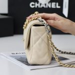 シャネル コピー CHANEL 19 フラップバッグ AS1160 AS1161 ベージュ