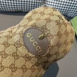 グッチコピー GGキャンバス タイガーヘッド付き ベースボールキャップ 84235