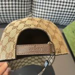 グッチコピー GGキャンバス タイガーヘッド付き ベースボールキャップ 84235