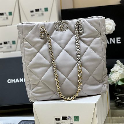 シャネル スーパーコピー chanel 19 トートバッグ ブラック AS3519