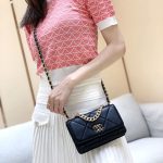 シャネル スーパーコピー 19シリーズ WOC ショルダーバッグ AP0957