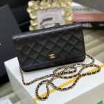 シャネル スーパーコピー WOC 19cm カーフスキン ブラック A33814