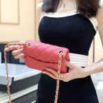シャネル スーパーコピー Classic Flap Bag スクエアミニ ピンク A01115 シャネル スーパーコピー Classic Flap Bag スクエアミニ ピンク A01115