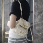 シャネル スーパーコピー スモールバックパック リュック AS2908 ホワイト シャネル スーパーコピー スモールバックパック リュック AS2908 ホワイト