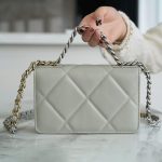 シャネル スーパーコピー 19 WOC チェーンウォレット AP0957 グレー シャネル スーパーコピー 19 WOC チェーンウォレット AP0957 グレー
