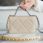 シャネル スーパーコピー 19 WOC チェーンウォレット AP0957 ベージュ シャネル スーパーコピー 19 WOC チェーンウォレット AP0957 ベージュ