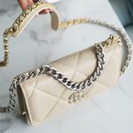シャネル スーパーコピー 19 WOC チェーンウォレット AP0957 ベージュ シャネル スーパーコピー 19 WOC チェーンウォレット AP0957 ベージュ