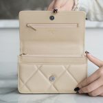 シャネル スーパーコピー 19 WOC チェーンウォレット AP0957 ベージュ シャネル スーパーコピー 19 WOC チェーンウォレット AP0957 ベージュ