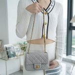 シャネル スーパーコピー ミニフラップバッグ AS1786 ライトグレー シャネル スーパーコピー ミニフラップバッグ AS1786 ライトグレー