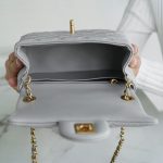 シャネル スーパーコピー ミニフラップバッグ AS1786 ライトグレー シャネル スーパーコピー ミニフラップバッグ AS1786 ライトグレー