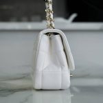 シャネル コピー キューブチェーンミニフラップバッグ AS3744 シャネル コピー キューブチェーンミニフラップバッグ AS3744