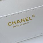 シャネル スーパーコピー フラップバッグ 白 シルバーハンドル AS5554