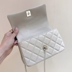 シャネル スーパーコピー ミニフラップバッグ キルティングハンドル AS5554 シャネル スーパーコピー ミニフラップバッグ キルティングハンドル AS5554