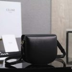 セリーヌコピー ティーン ブザス トリオンフ バッグ ブラック110413