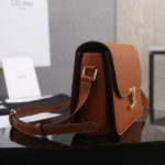 セリーヌ コピー トリオンフ クラシック カーフスキン バッグ 187368