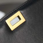 セリーヌスーパーコピー クラシック ボックス ミディアム バッグ 164173