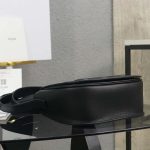セリーヌ スーパーコピー フォルコ トリオンフ サドルバッグ 198263 セリーヌ スーパーコピー フォルコ トリオンフ サドルバッグ 198263
