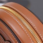 セリーヌ コピー CUIR TRIOMPHE オーバル ショルダーバッグ 101703 セリーヌ コピー CUIR TRIOMPHE オーバル ショルダーバッグ 101703