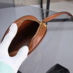セリーヌ スーパーコピー オーバル ショルダーバッグ 101703 セリーヌ スーパーコピー オーバル ショルダーバッグ 101703