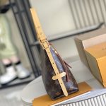 ヴィトン コピー キャリーオール ウエスト バッグ モノグラム M28101