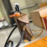 ルイヴィトン コピー カメラボックスバッグ モノグラム リバース M82465
