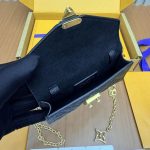 ルイヴィトン コピー LVポシェット・メティス・ベルト M4717Z