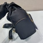 プラダ スーパーコピー スモール Re-Nylon バックパック 1BZ081 プラダ スーパーコピー スモール Re-Nylon バックパック 1BZ081