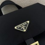 プラダ スーパーコピー スモール Re-Nylon バックパック 1BZ081 プラダ スーパーコピー スモール Re-Nylon バックパック 1BZ081