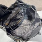 プラダ コピー スモール Re-Nylon バックパック 1BZ081_F0GCM プラダ コピー スモール Re-Nylon バックパック 1BZ081_F0GCM