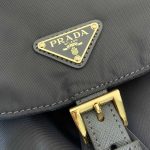 プラダ コピー スモール Re-Nylon バックパック 1BZ081_F0GCM プラダ コピー スモール Re-Nylon バックパック 1BZ081_F0GCM