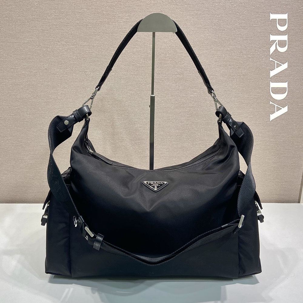 プラダ コピー エクスプローラ Re-Nylon xレザー バッグ 2VH204