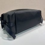 プラダ コピー エクスプローラ Re-Nylon xレザー バッグ 2VH204