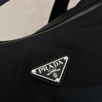 プラダ コピー エクスプローラ Re-Nylon xレザー バッグ 2VH204