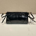 プラダ スーパーコピー スモール レザー ショルダーバッグ 1BH215 プラダ スーパーコピー スモール レザー ショルダーバッグ 1BH215