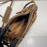 プラダ コピー ボニー スモール スエード ショルダーバッグ 1BH215 プラダ コピー ボニー スモール スエード ショルダーバッグ 1BH215