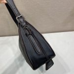 プラダ スーパーコピー エメ ラージ レザー ショルダーバッグ 1BC280 プラダ スーパーコピー エメ ラージ レザー ショルダーバッグ 1BC280