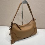 プラダ コピー ショルダーバッグ エメ ラージ レザー 1BC280 プラダ コピー ショルダーバッグ エメ ラージ レザー 1BC280