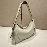 プラダ コピー エメ ラージ レザー ショルダーバッグ 1BC280_F0572 プラダ コピー エメ ラージ レザー ショルダーバッグ 1BC280_F0572