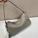 プラダ コピー エメ ラージ レザー ショルダーバッグ 1BC280_F098L プラダ コピー エメ ラージ レザー ショルダーバッグ 1BC280_F098L
