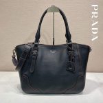 プラダ スーパーコピー ラージ レザー トートバッグ 1BG602_F0002 プラダ スーパーコピー ラージ レザー トートバッグ 1BG602_F0002