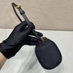プラダ スーパーコピー Re-Nylon ポーチ ブラック 1NE058