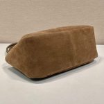 プラダ コピー スエード ミディアム ショルダーバッグ 1BA451_2C4S プラダ コピー スエード ミディアム ショルダーバッグ 1BA451_2C4S