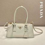 プラダ スーパーコピー ミディアム サフィアーノレザーバッグ 1BA457_F0K74 プラダ スーパーコピー ミディアム サフィアーノレザーバッグ 1BA457_F0K74