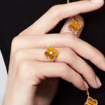 ヴァン クリーフ&アーペル コピー ヴィンテージ アルハンブラ リング VCARD40900 ヴァン クリーフ&アーペル コピー ヴィンテージ アルハンブラ リング VCARD40900