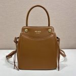 プラダ スーパーコピー キャリー ミニ レザー ハンドバッグ 1BA496 プラダ スーパーコピー キャリー ミニ レザー ハンドバッグ 1BA496