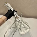 プラダ スーパーコピー ミディアム レザー ハンドバッグ 1BA426