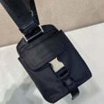 プラダ コピー エクスプローラ Re-Nylonxレザー バッグ 2VH206 プラダ コピー エクスプローラ Re-Nylonxレザー バッグ 2VH206