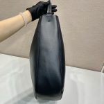 プラダ スーパーコピー レザーショルダーバッグ 1BC219 プラダ スーパーコピー レザーショルダーバッグ 1BC219