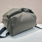 プラダ スーパーコピー Re-Nylon xレザー バックパック 2VZ108 プラダ スーパーコピー Re-Nylon xレザー バックパック 2VZ108